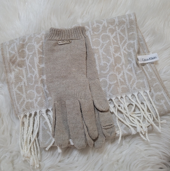 Calvin Klein Beige Scarf and Gloves Set - Picture 1 of 5